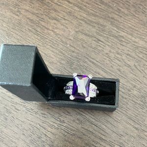 Park Lane Royalty (retired) Ring